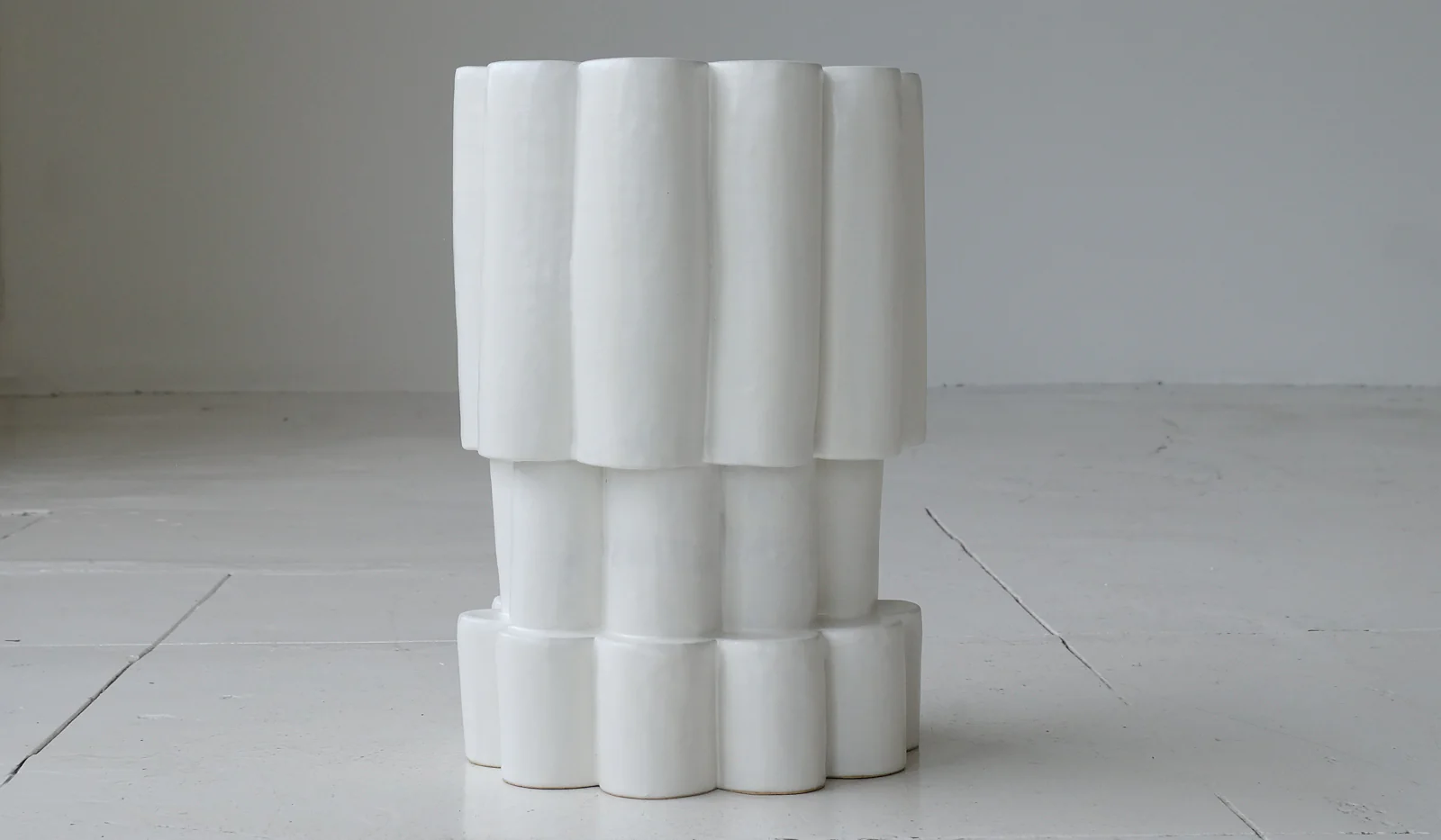 B Zippy Triple Tier Cloud Side Table - Image 7
