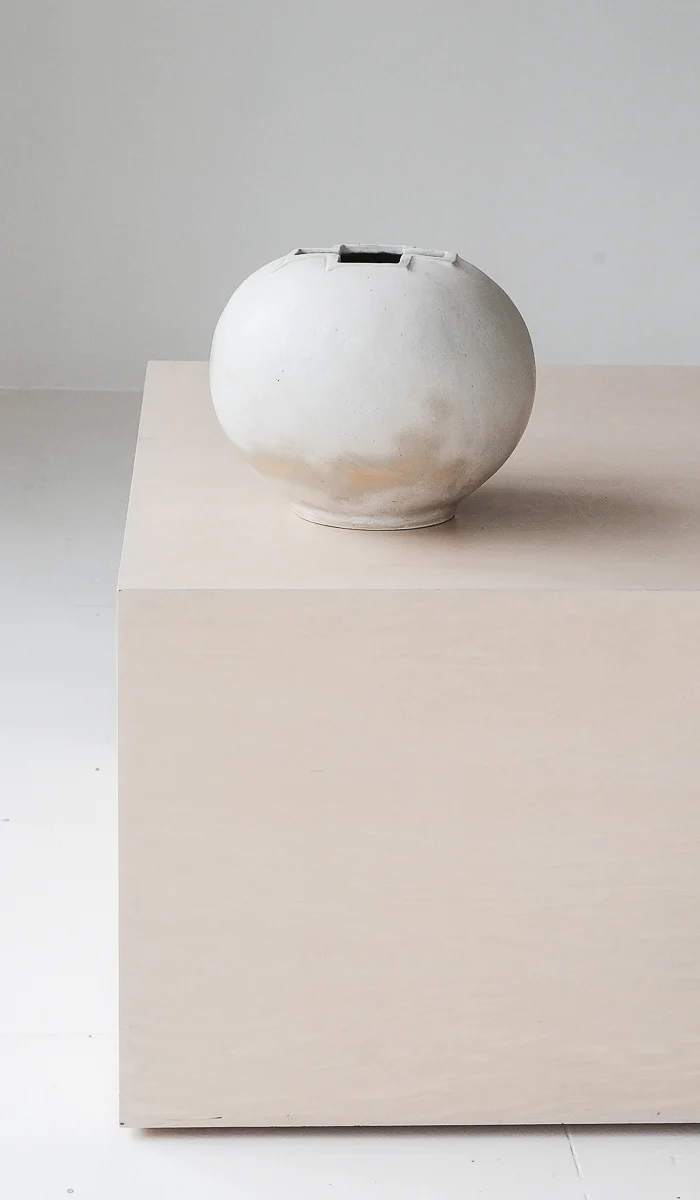 Clair Catillaz Apple Ash Round Cross Vessel - Image 3