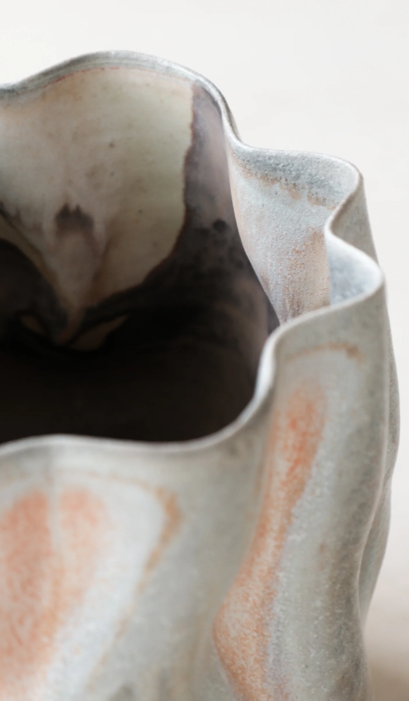 Clair Catillaz Wavy Sugar Skin Vessel - Image 9