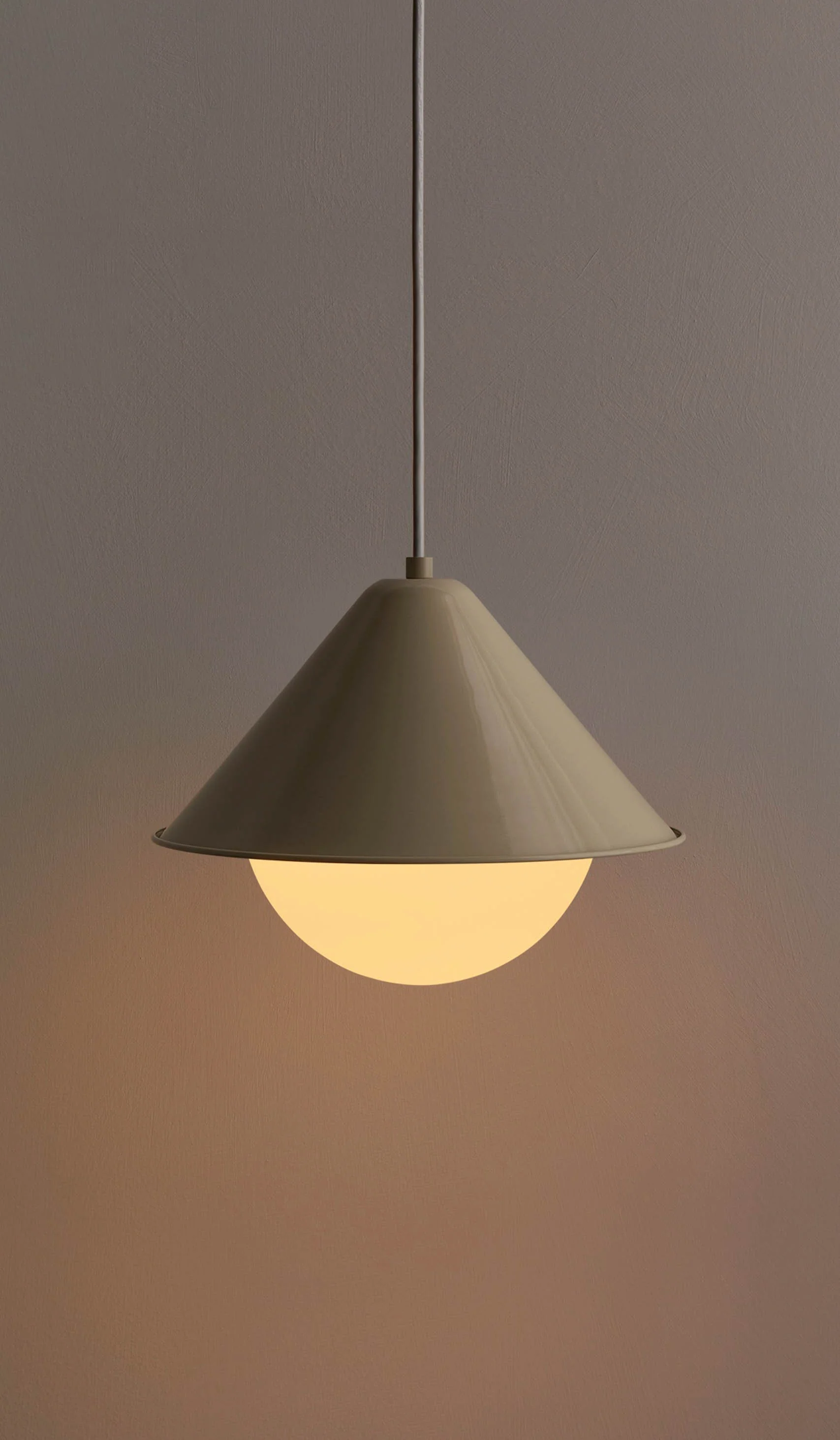 In Common With Eave Orb Pendant