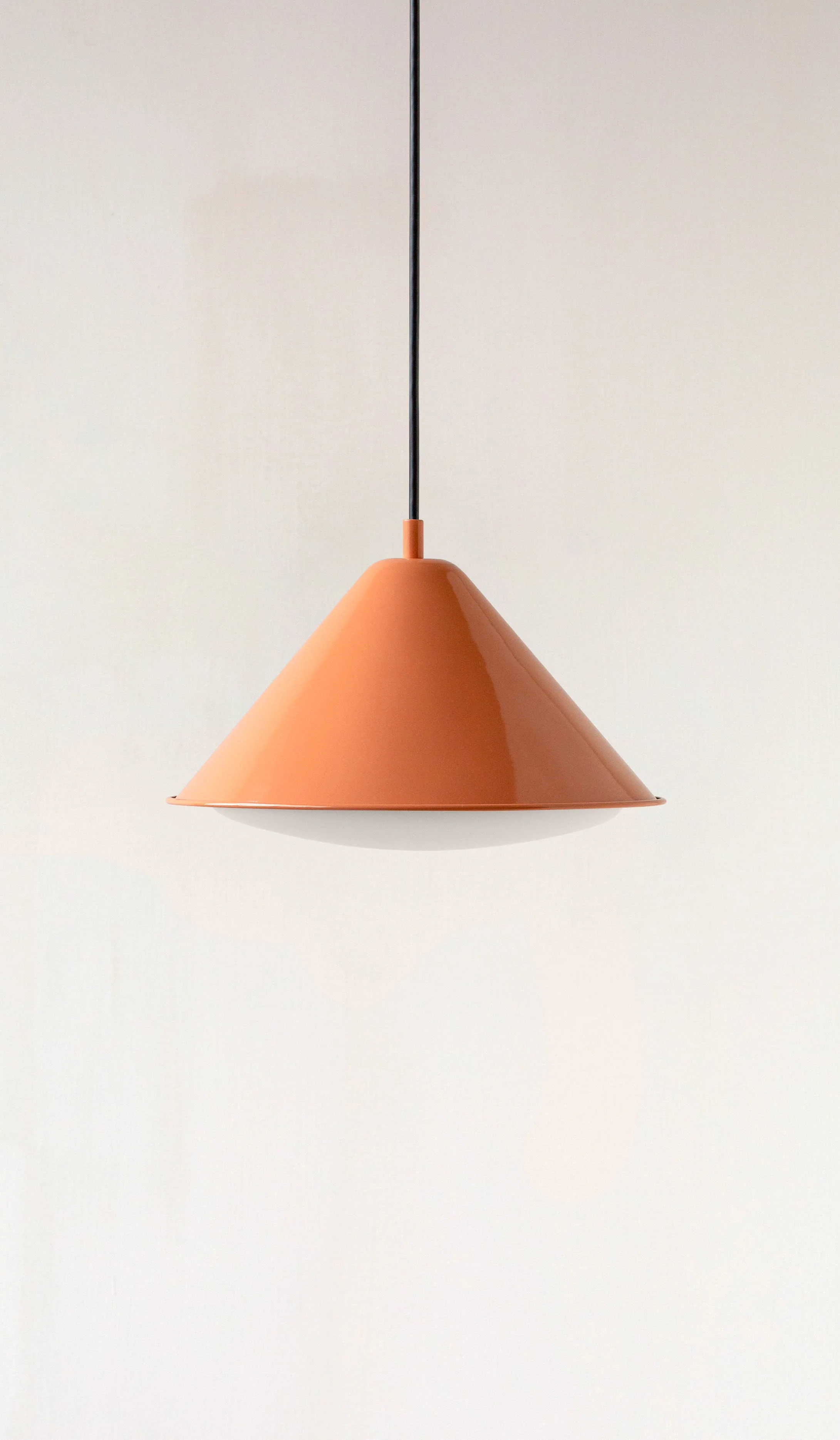 In Common With Eave Triangle Pendant - Image 22