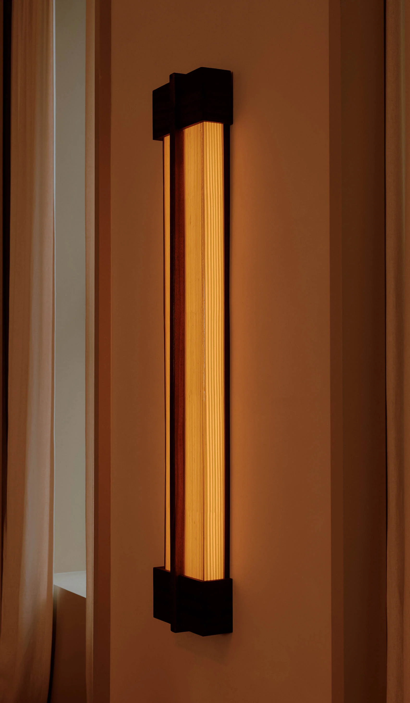 In Common With Large Ecco Surface Mount - Image 3