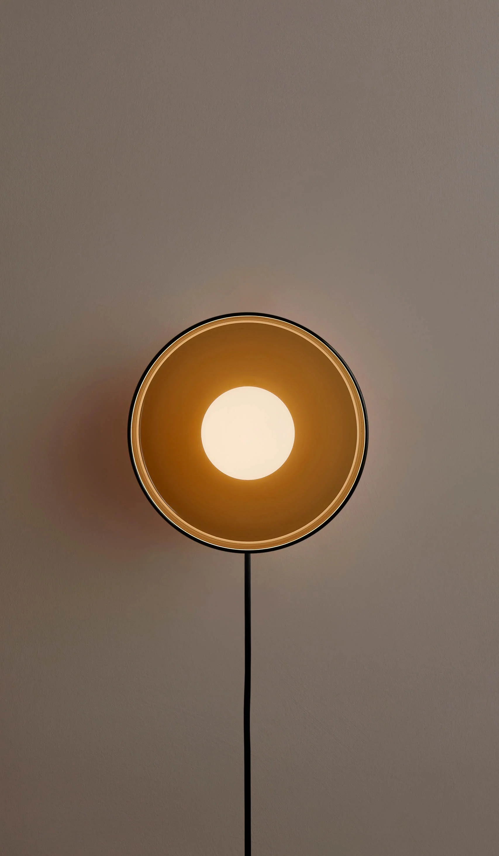 In Common With Pistachio Glass Disc Surface Mount with Pistachio Rim - Image 7