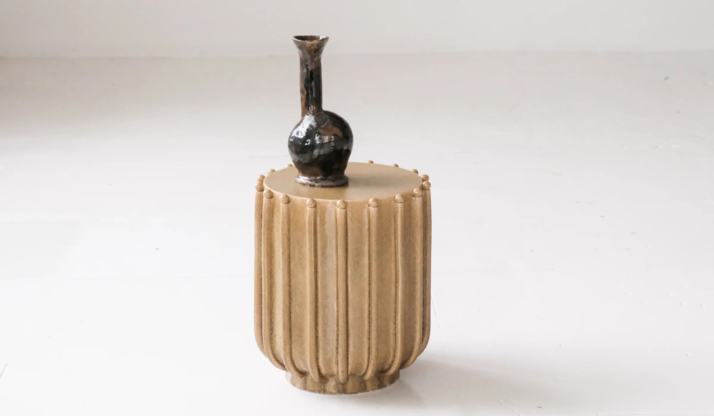 IN STOCK Devin Wilde Table No. III - Image 4
