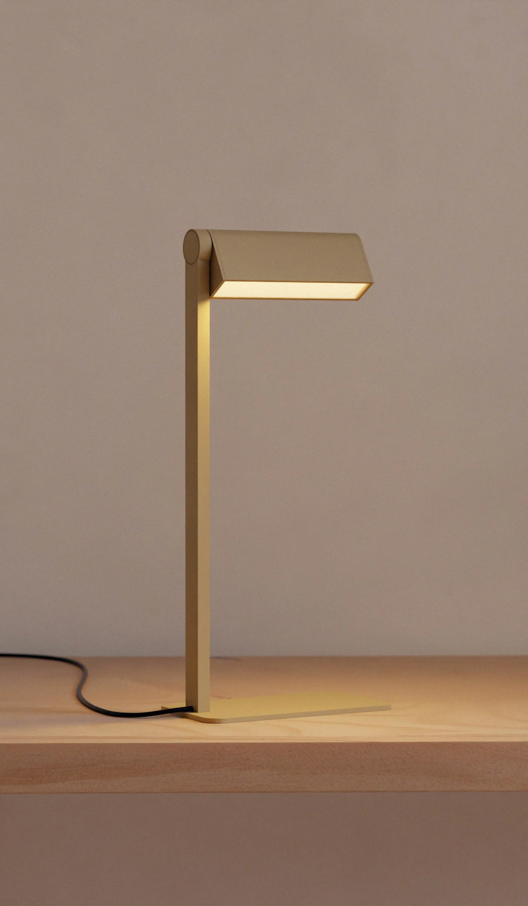 Lambert & Fils Ipoli 09 Table Lamp - Image 5