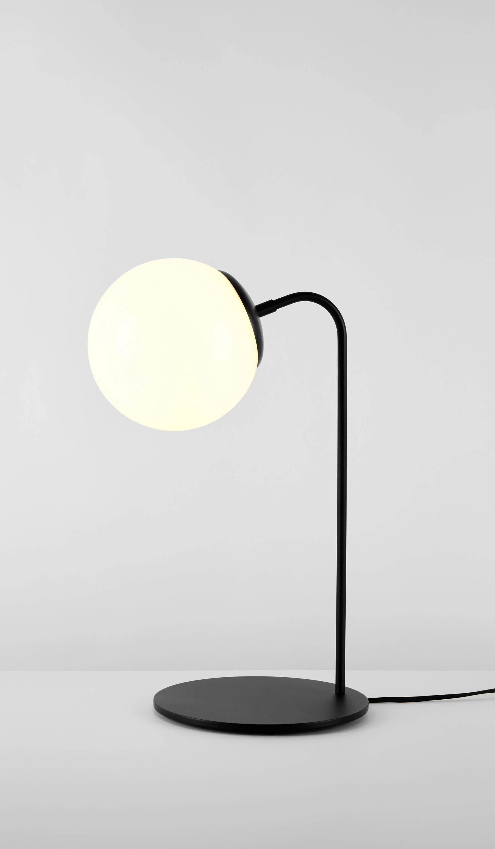 Roll & Hill Modo Table Lamp - Image 11