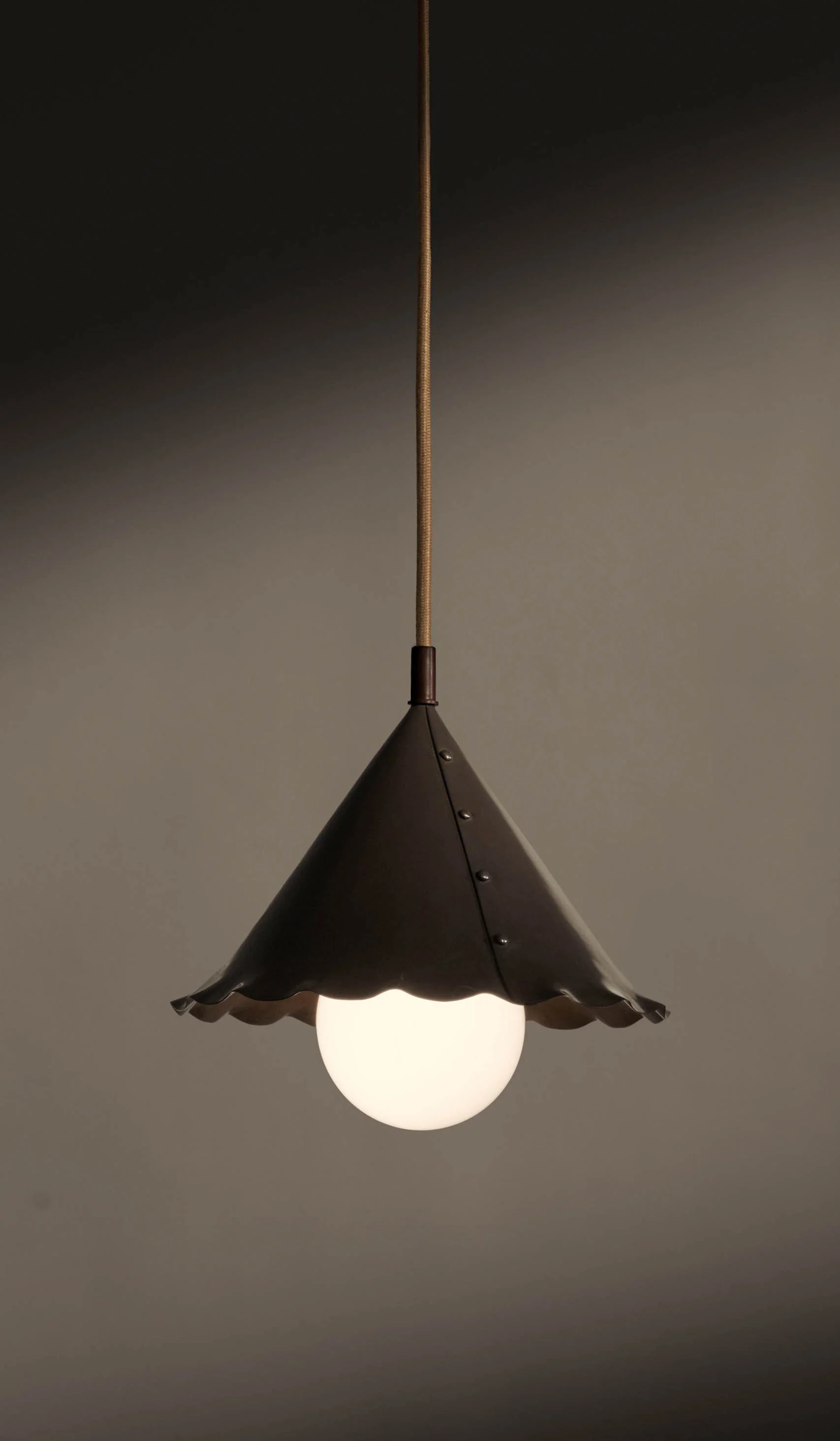 Roll & Hill Petal Pendant