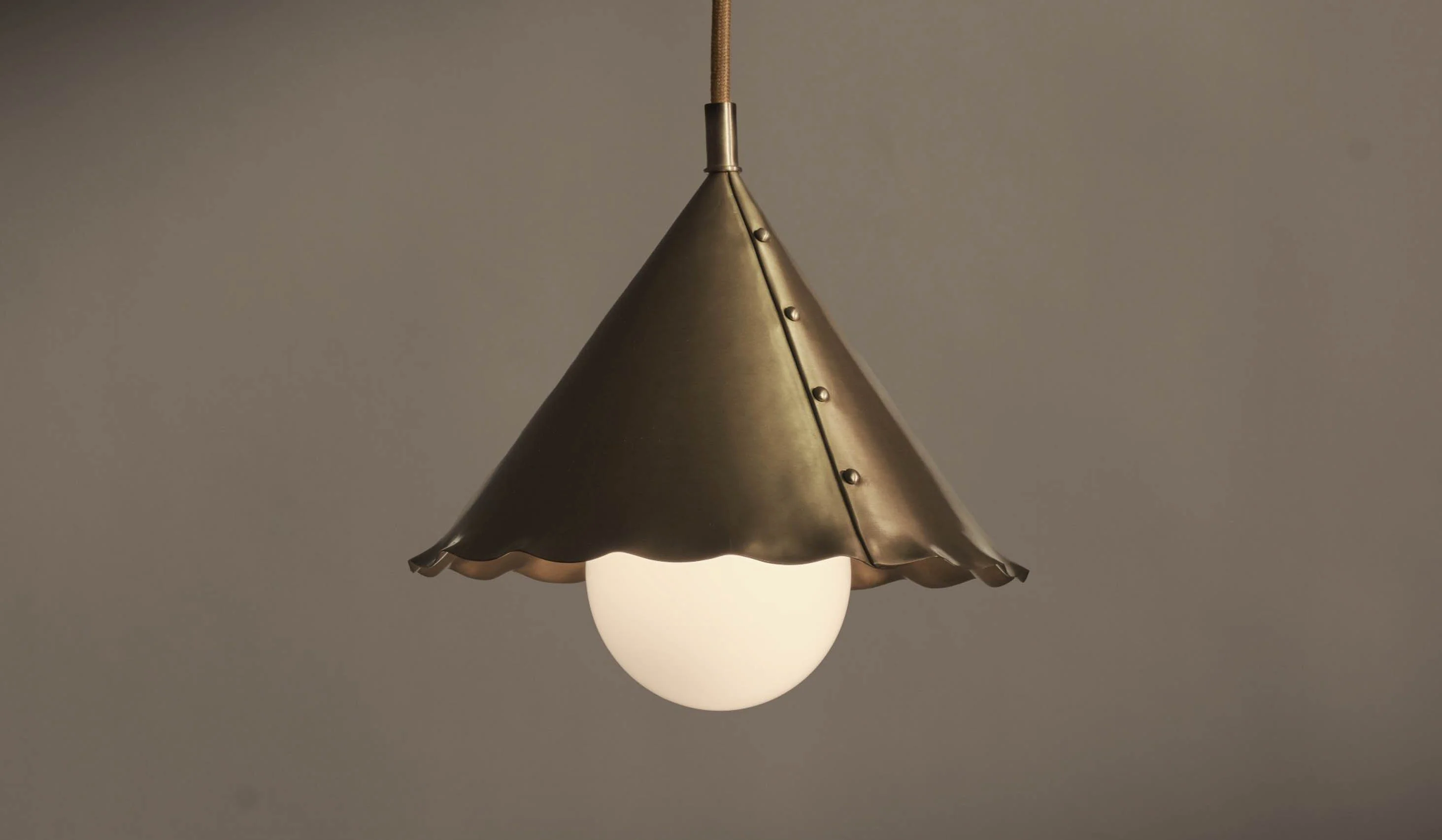 Roll & Hill Petal Pendant - Image 12