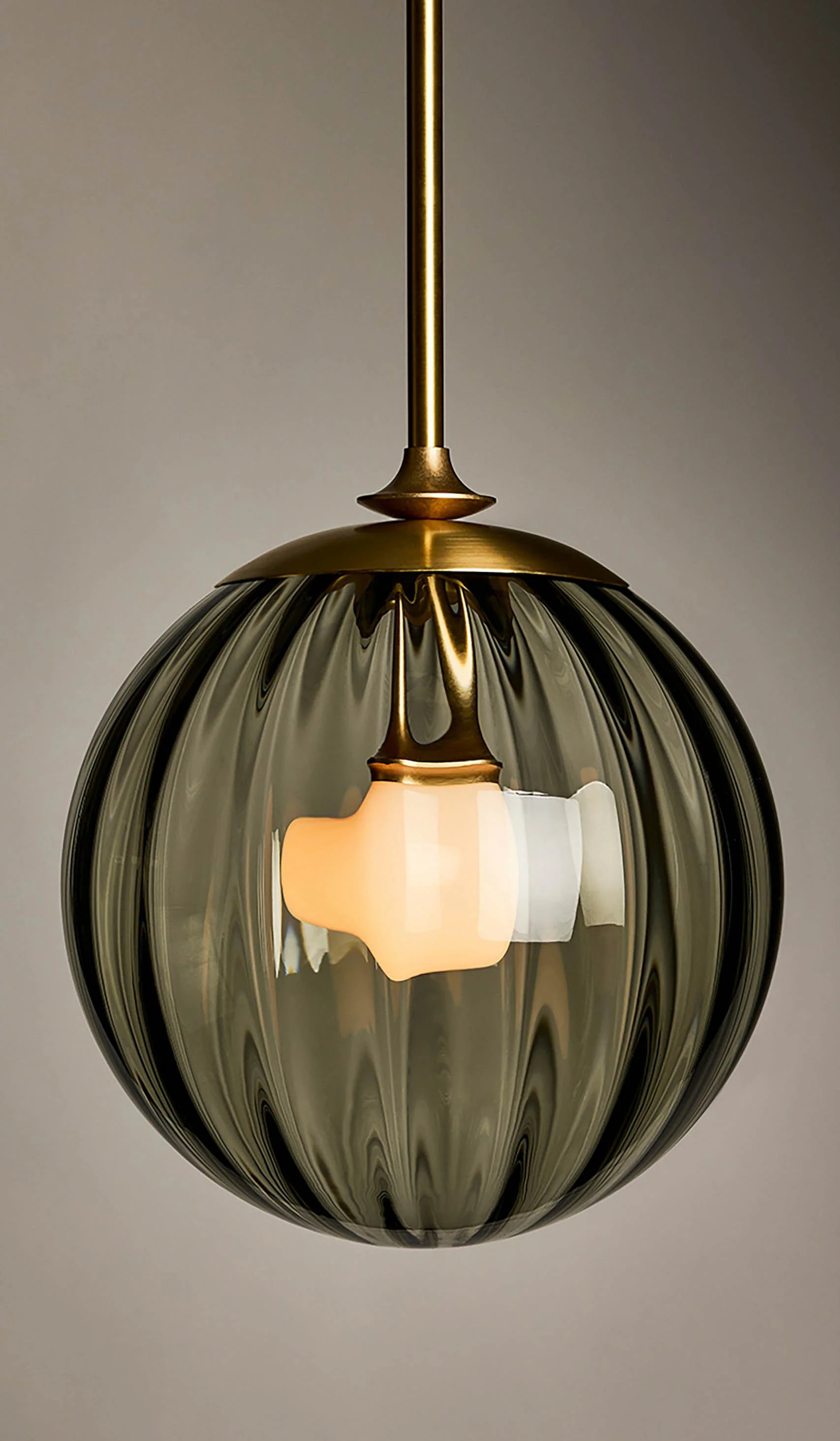 Roll & Hill The R&H Globe 01 Pendant - Image 3