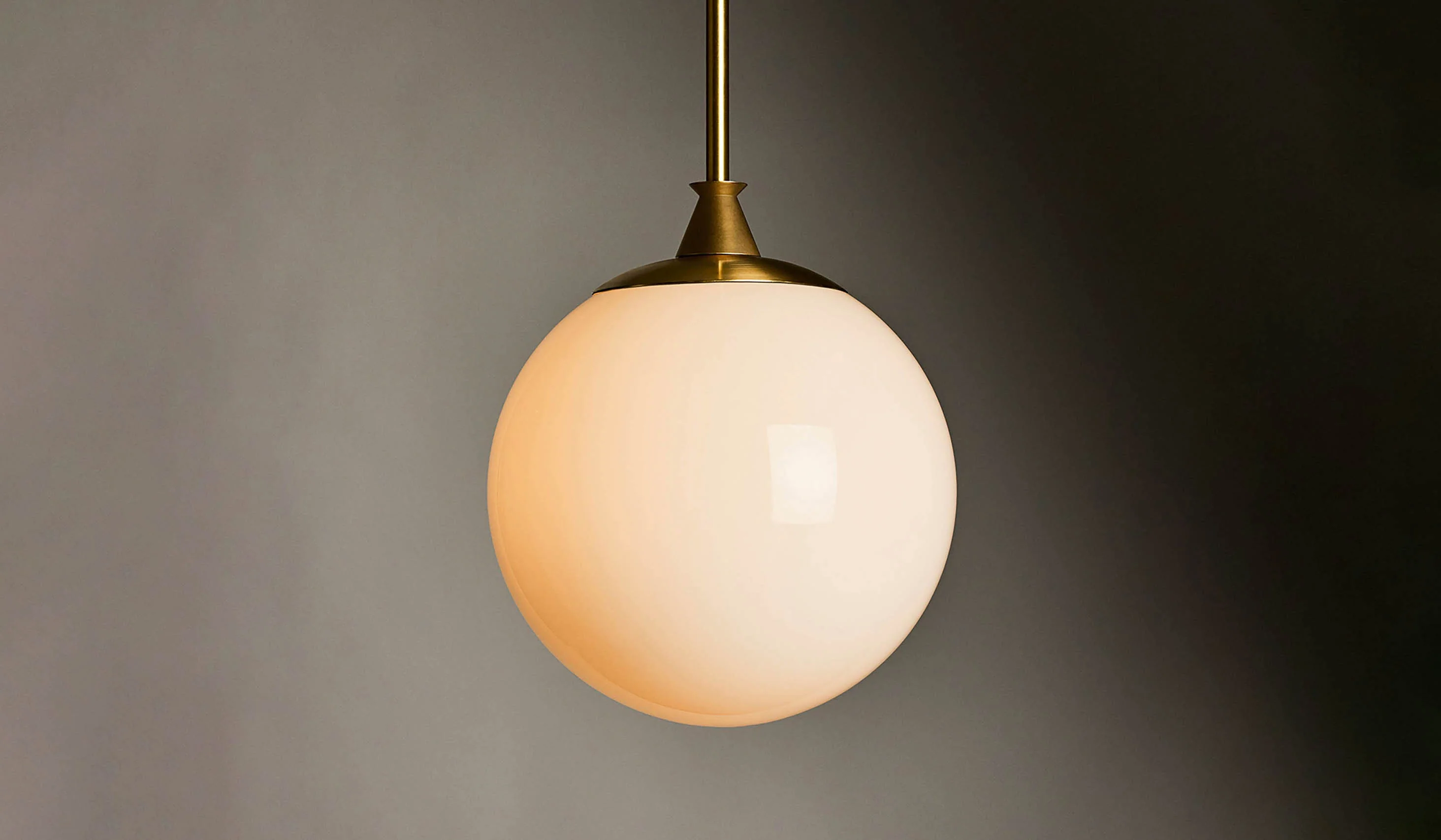 Roll & Hill The R&H Globe 02 Pendant - Image 2