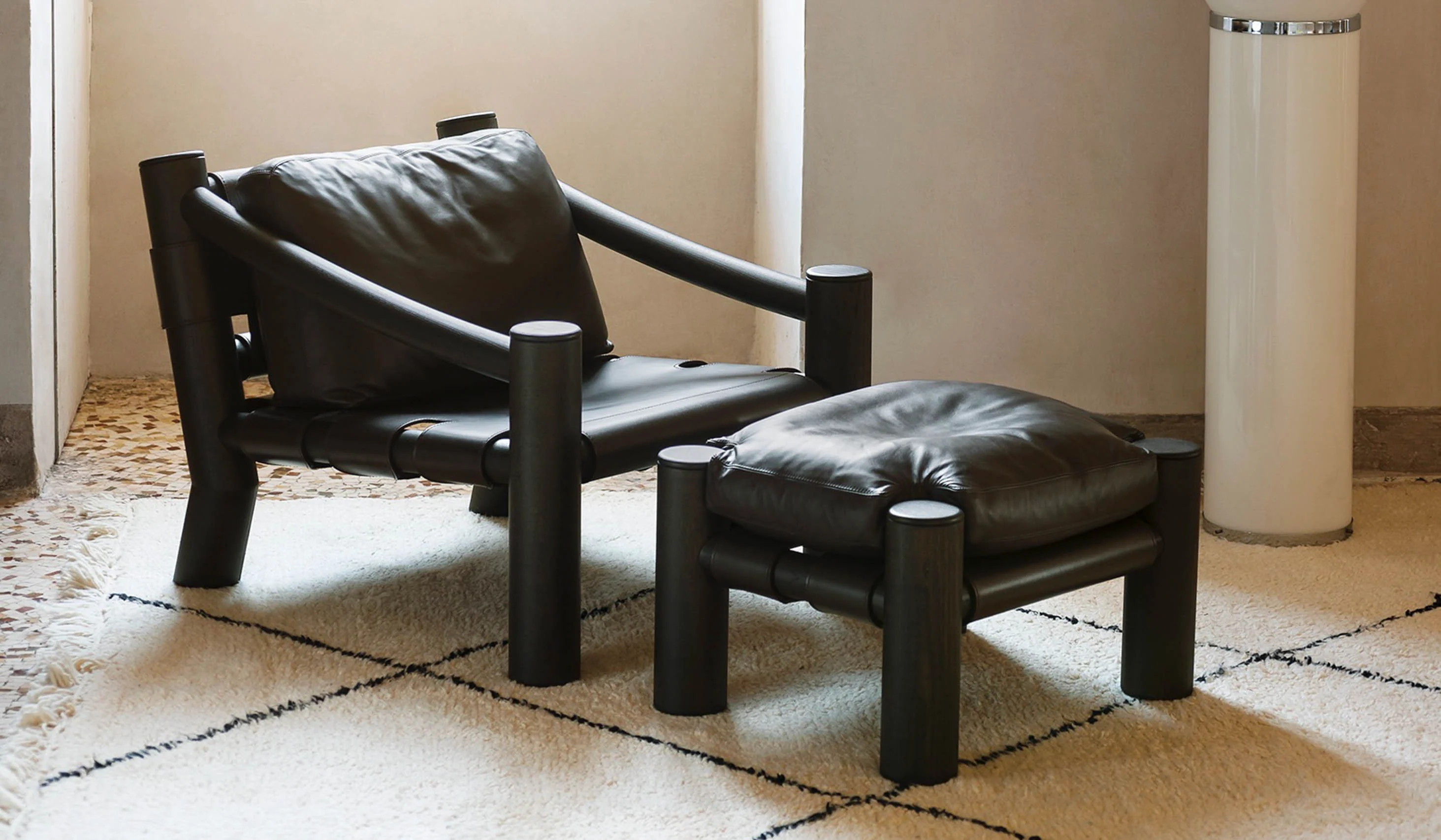 Tacchini 'Elephant' Ottoman - Image 2