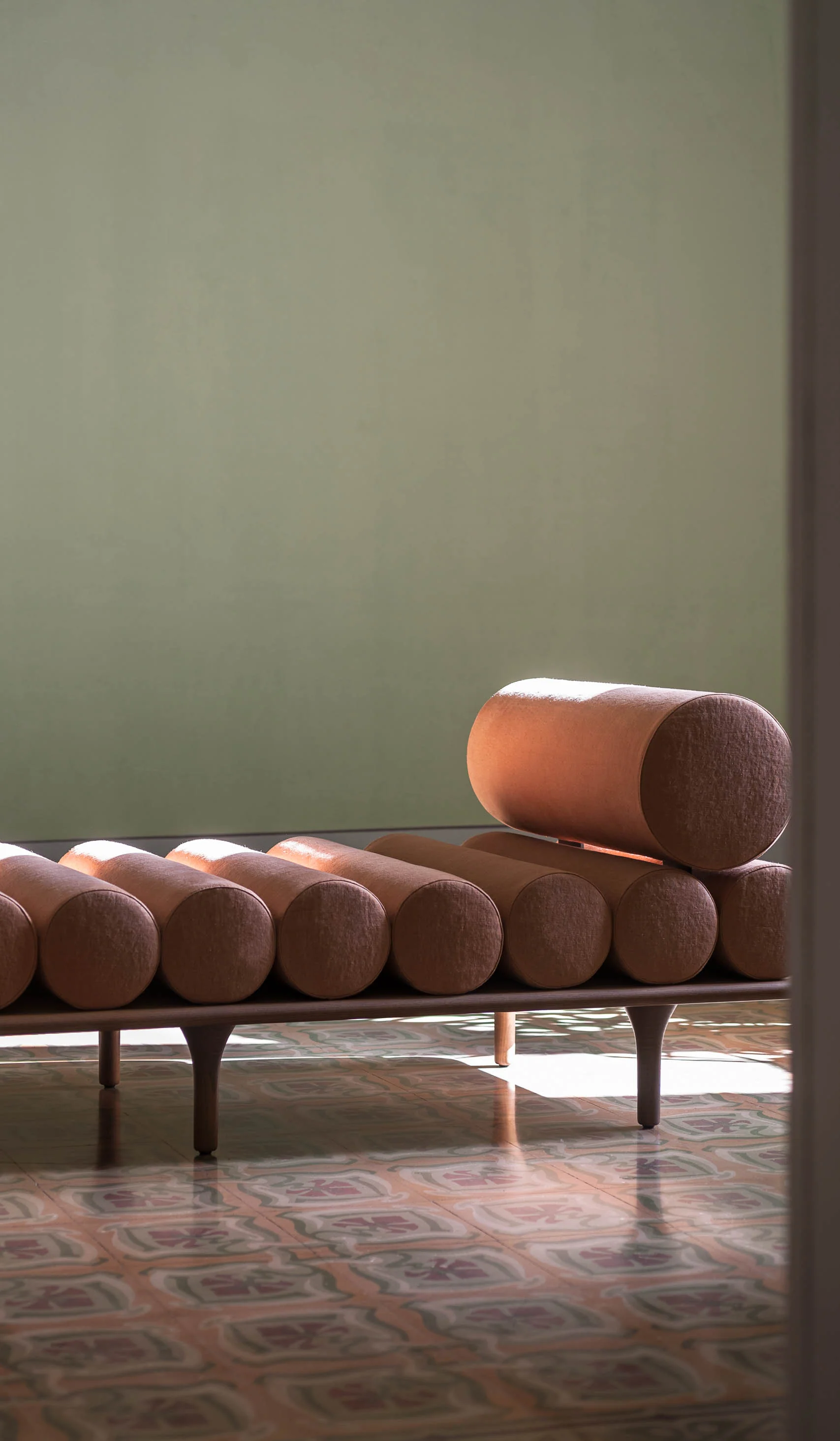 Tacchini 'Five to Nine' Chaise Lounge - Image 5