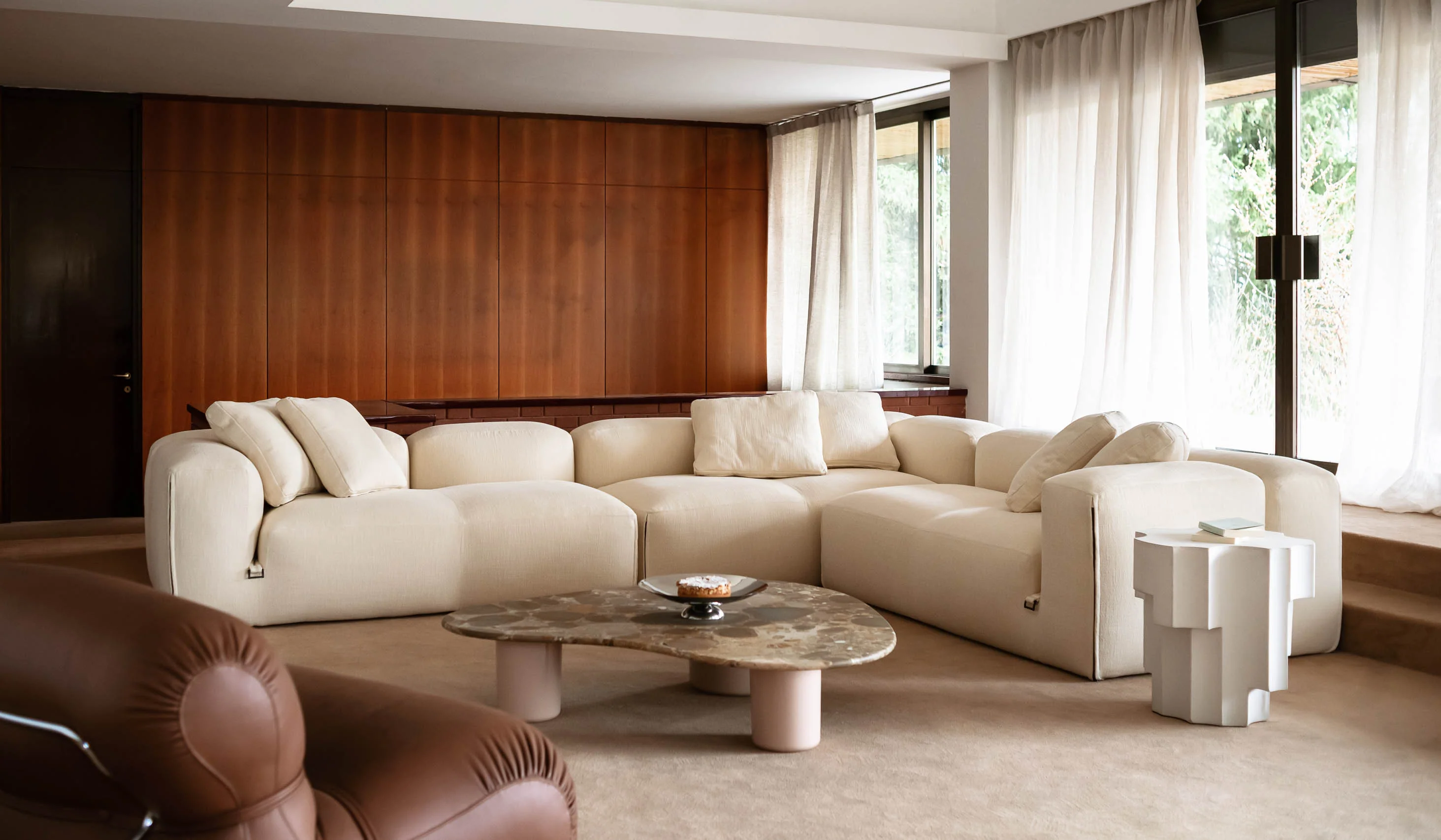 Tacchini 'Altar' Table - Image 35