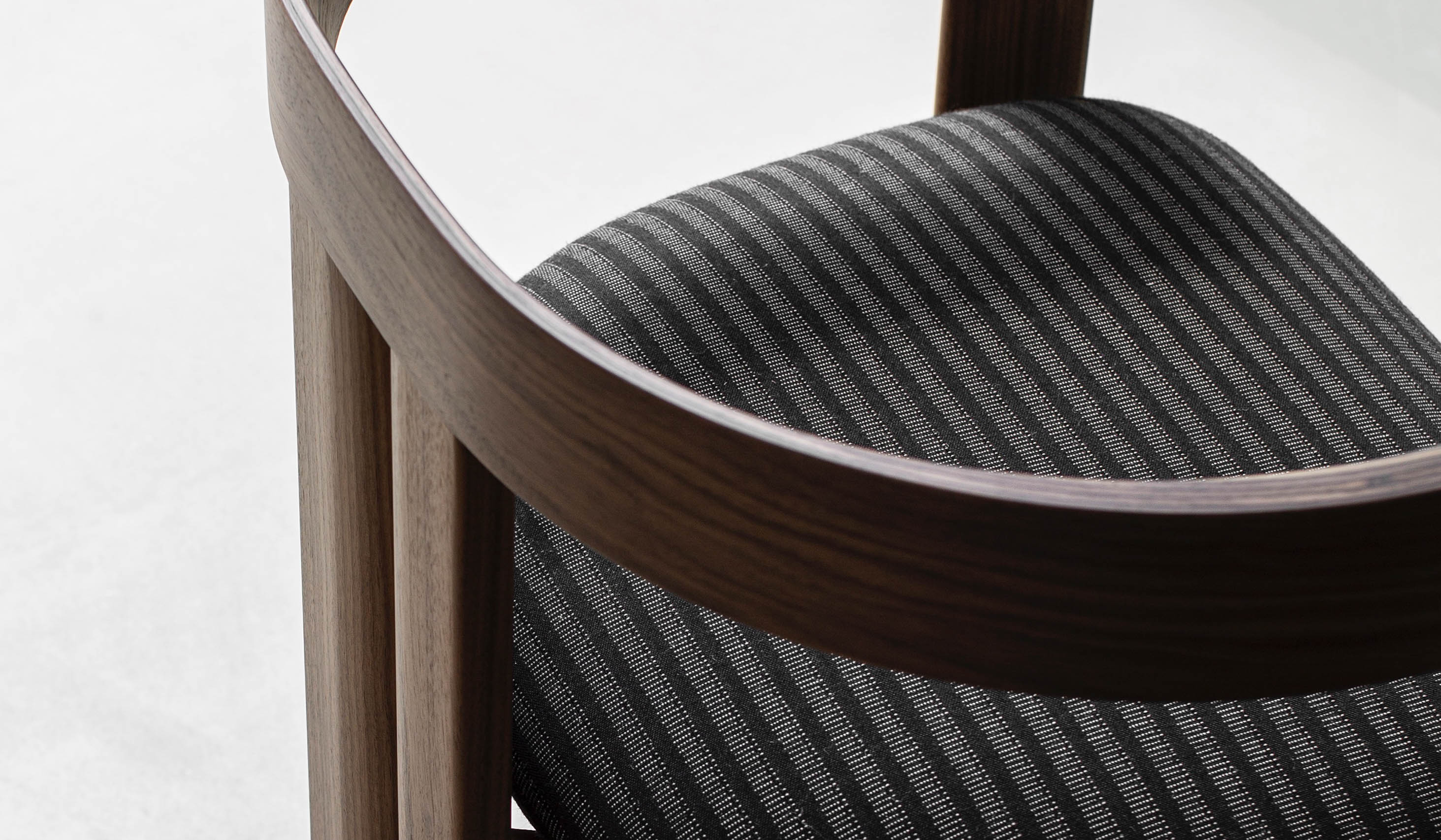 Tacchini 'Pigreco' Chair - Image 23
