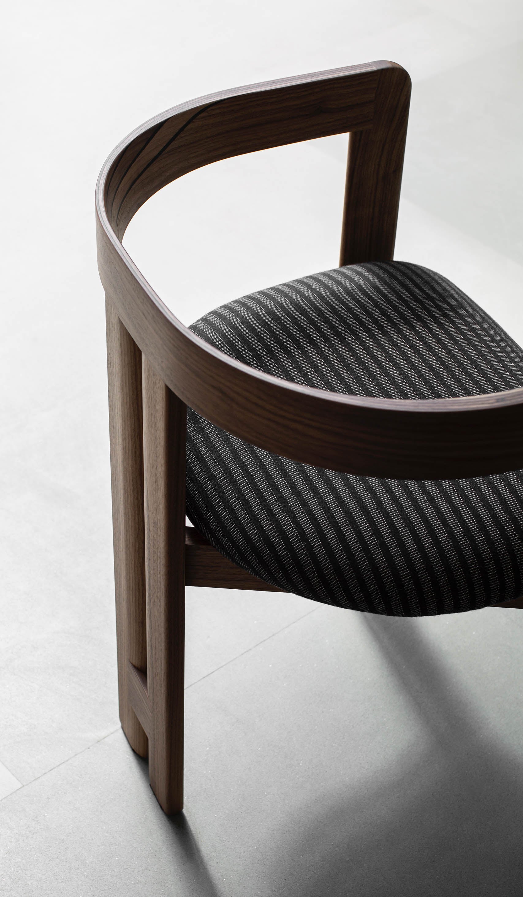 Tacchini 'Pigreco' Chair - Image 6