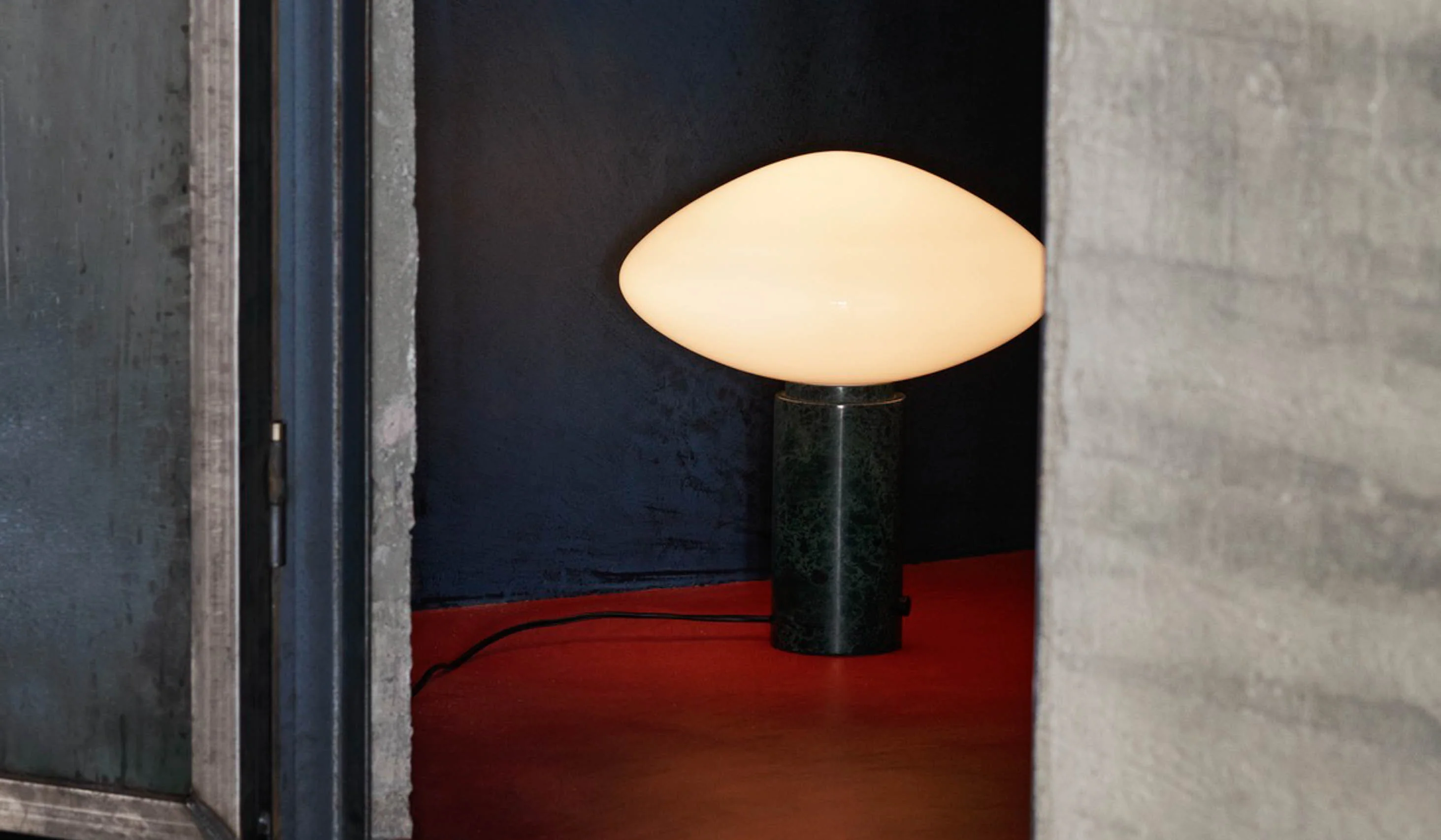 &Tradition AP17 Mist Table Lamp - Image 7