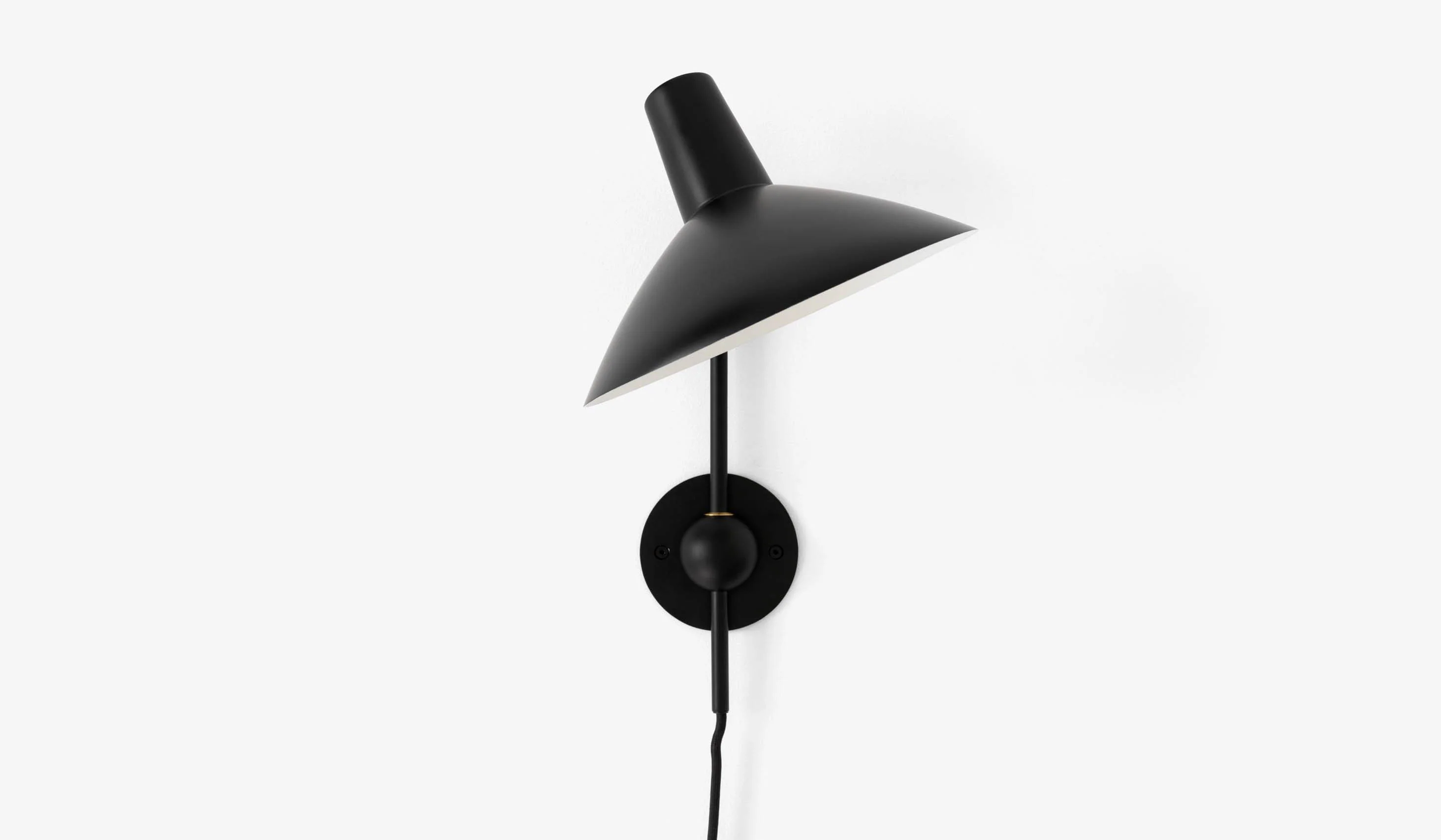 &Tradition HM12 Tripod Wall Lamp - Image 7