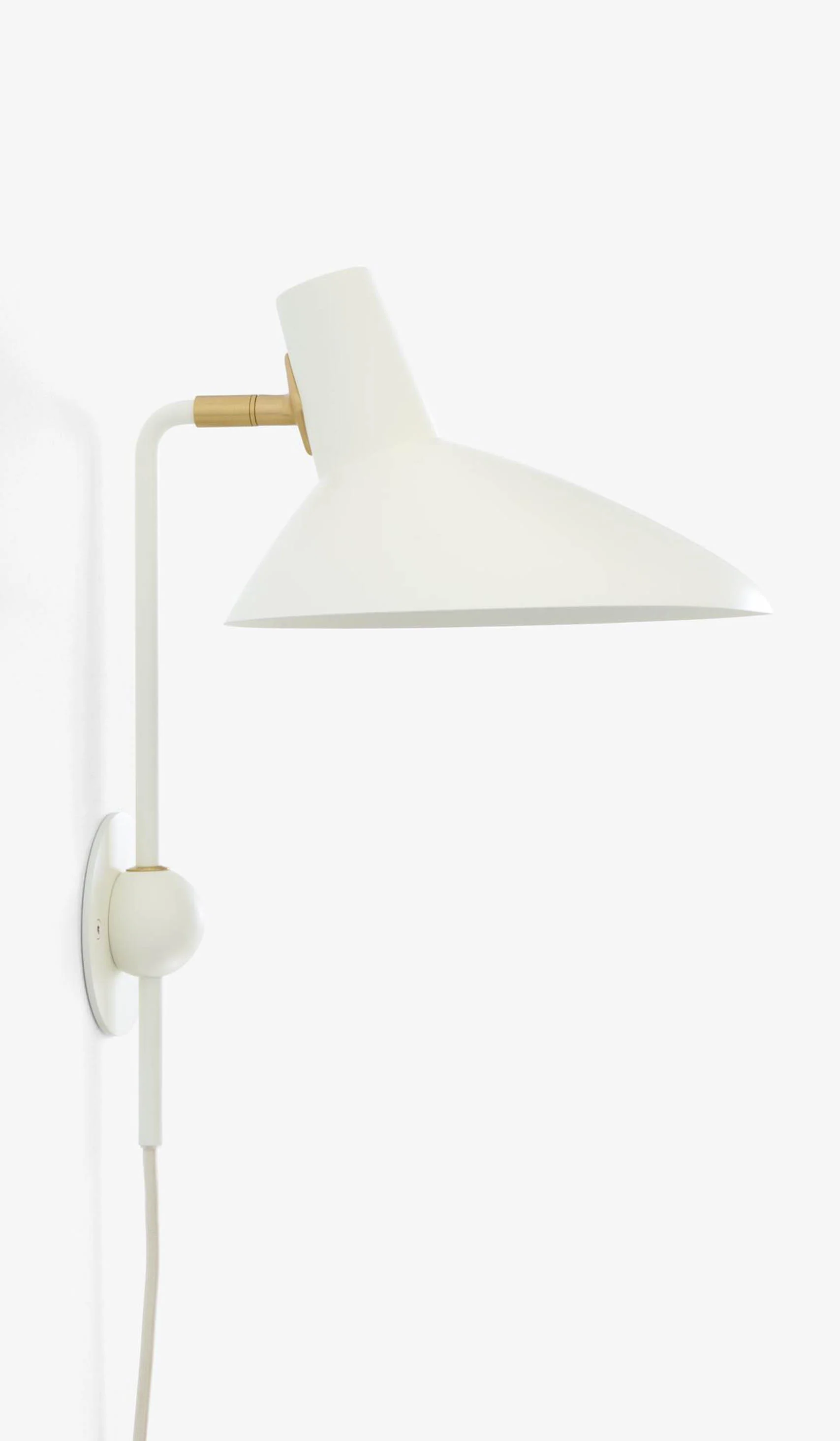 &Tradition HM12 Tripod Wall Lamp - Image 8