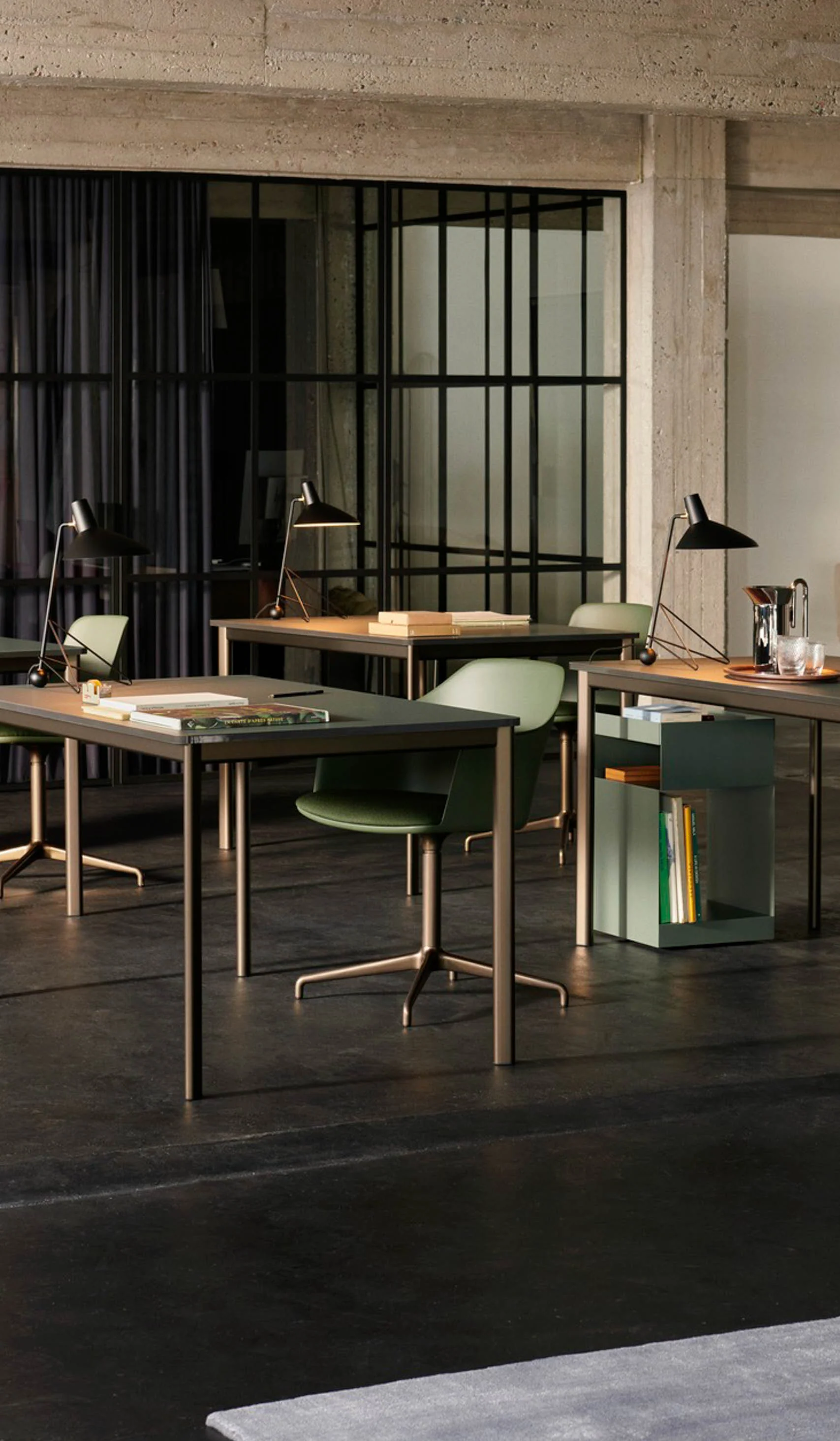 &Tradition HM9 Tripod Table Lamp - Image 10