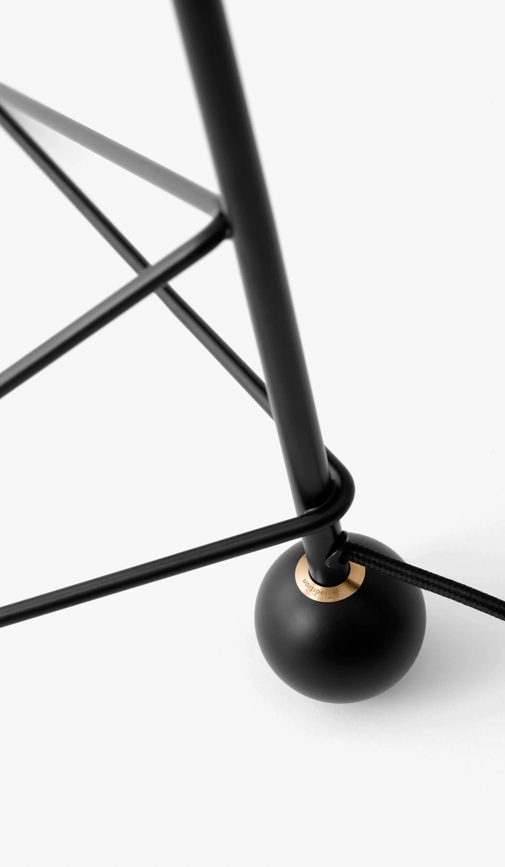 &Tradition HM9 Tripod Table Lamp - Image 17