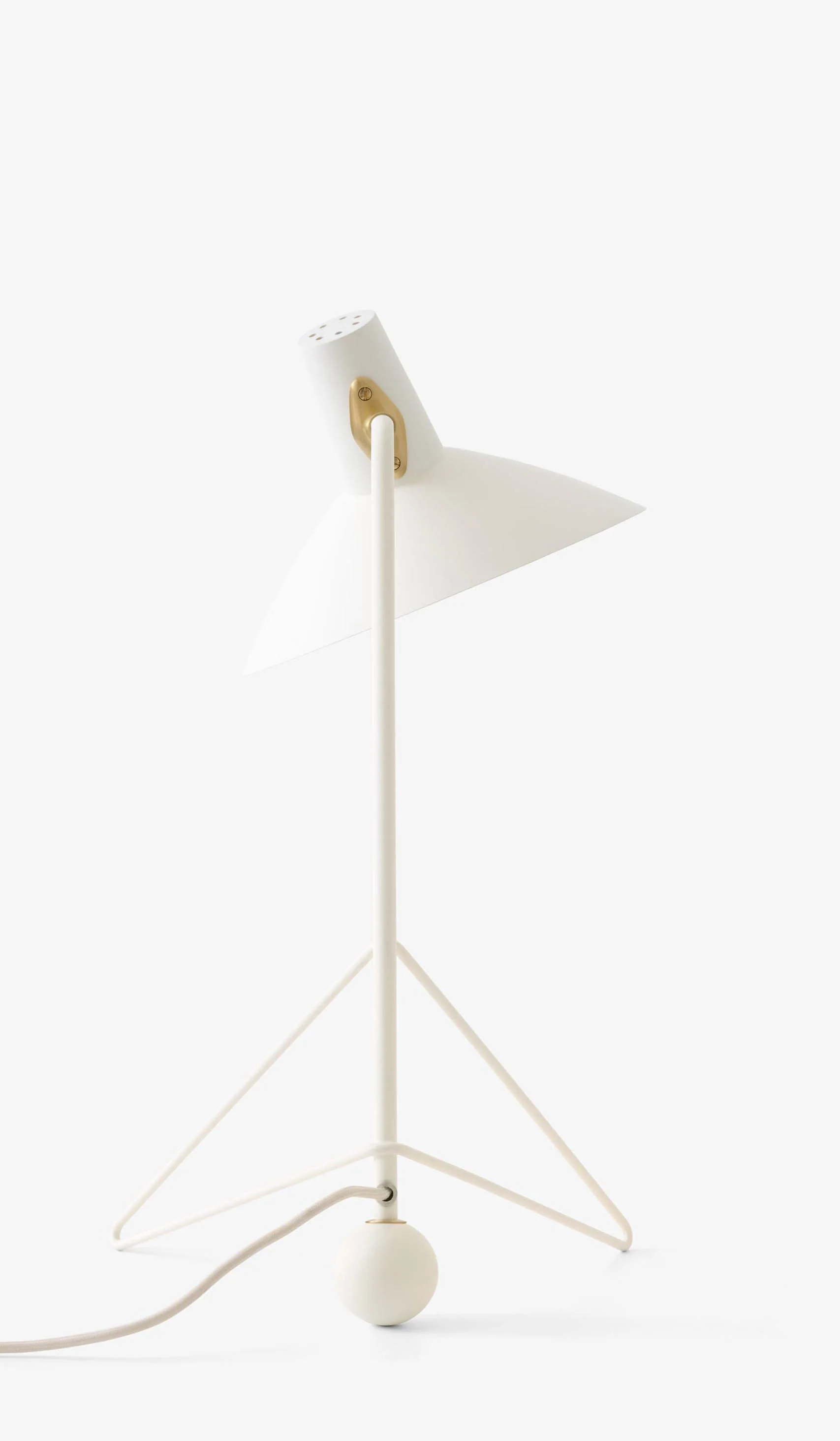 &Tradition HM9 Tripod Table Lamp - Image 5