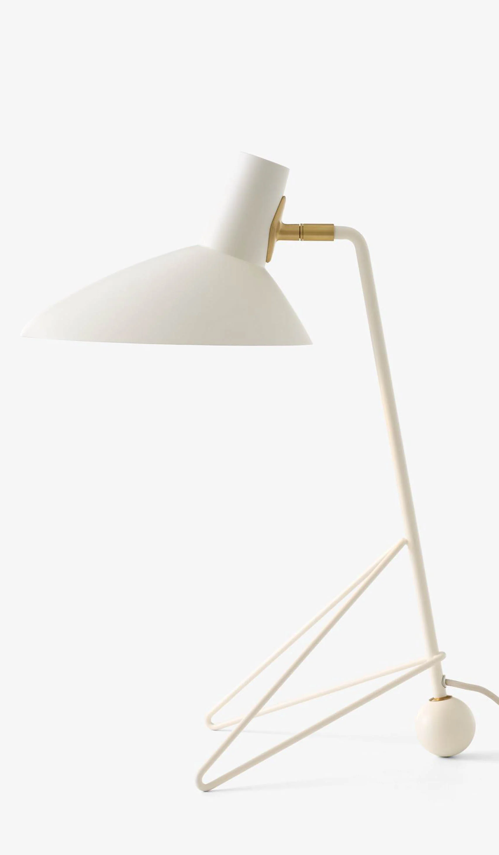 &Tradition HM9 Tripod Table Lamp - Image 9