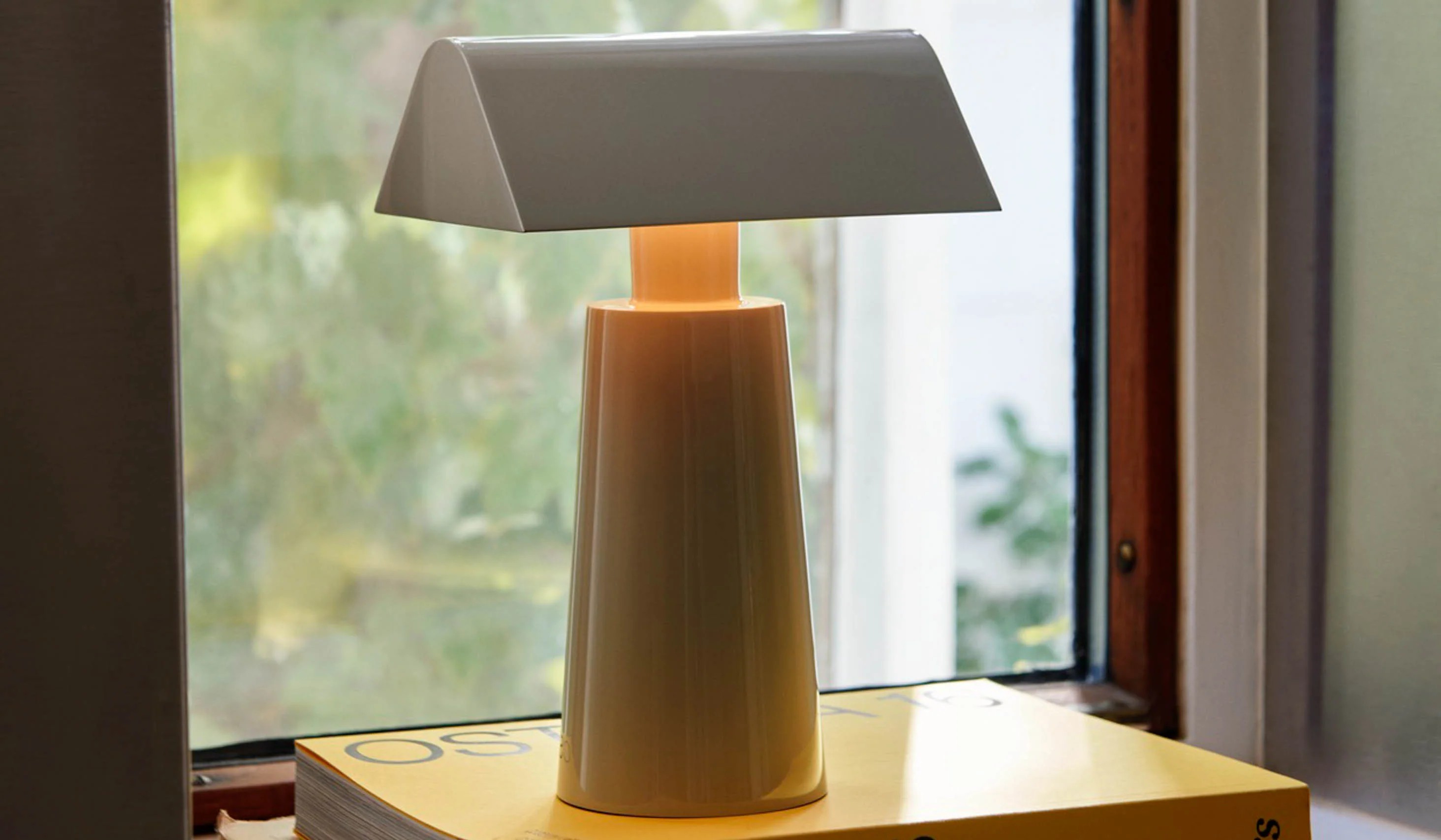 &Tradition MF1 Caret Portable Table Lamp - Image 28