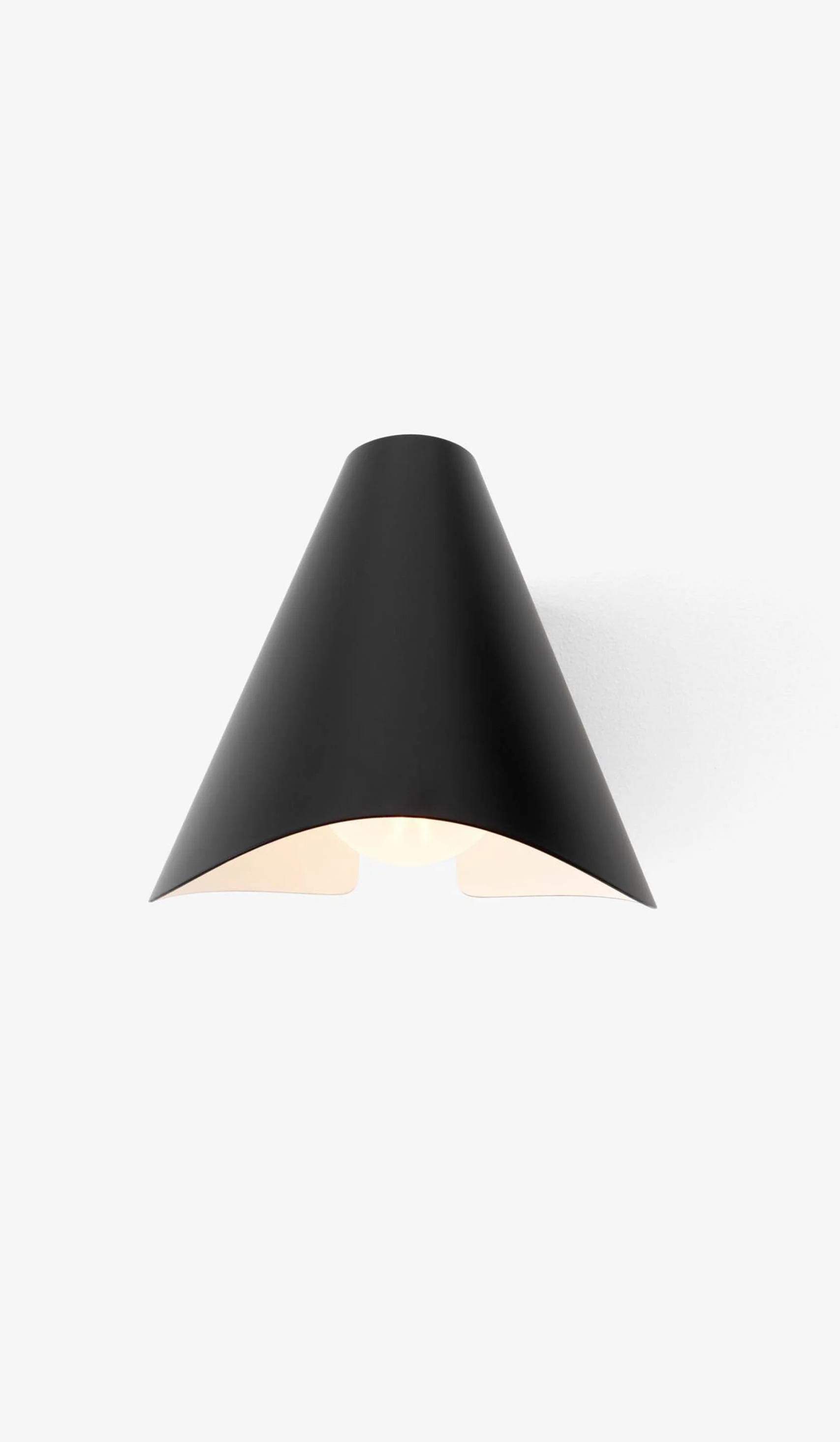 &Tradition SC103 Bonnet Wall Lamp - Image 9