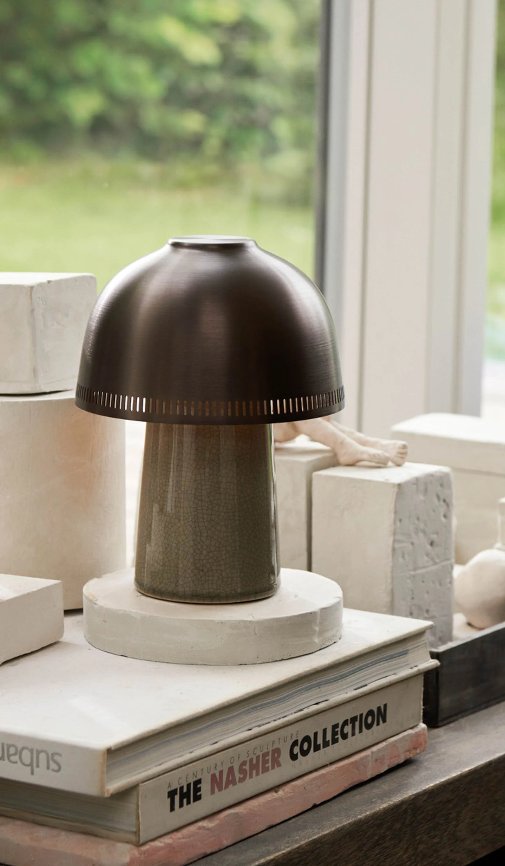 &Tradition SH8 Raku Portable Table Lamp - Image 3