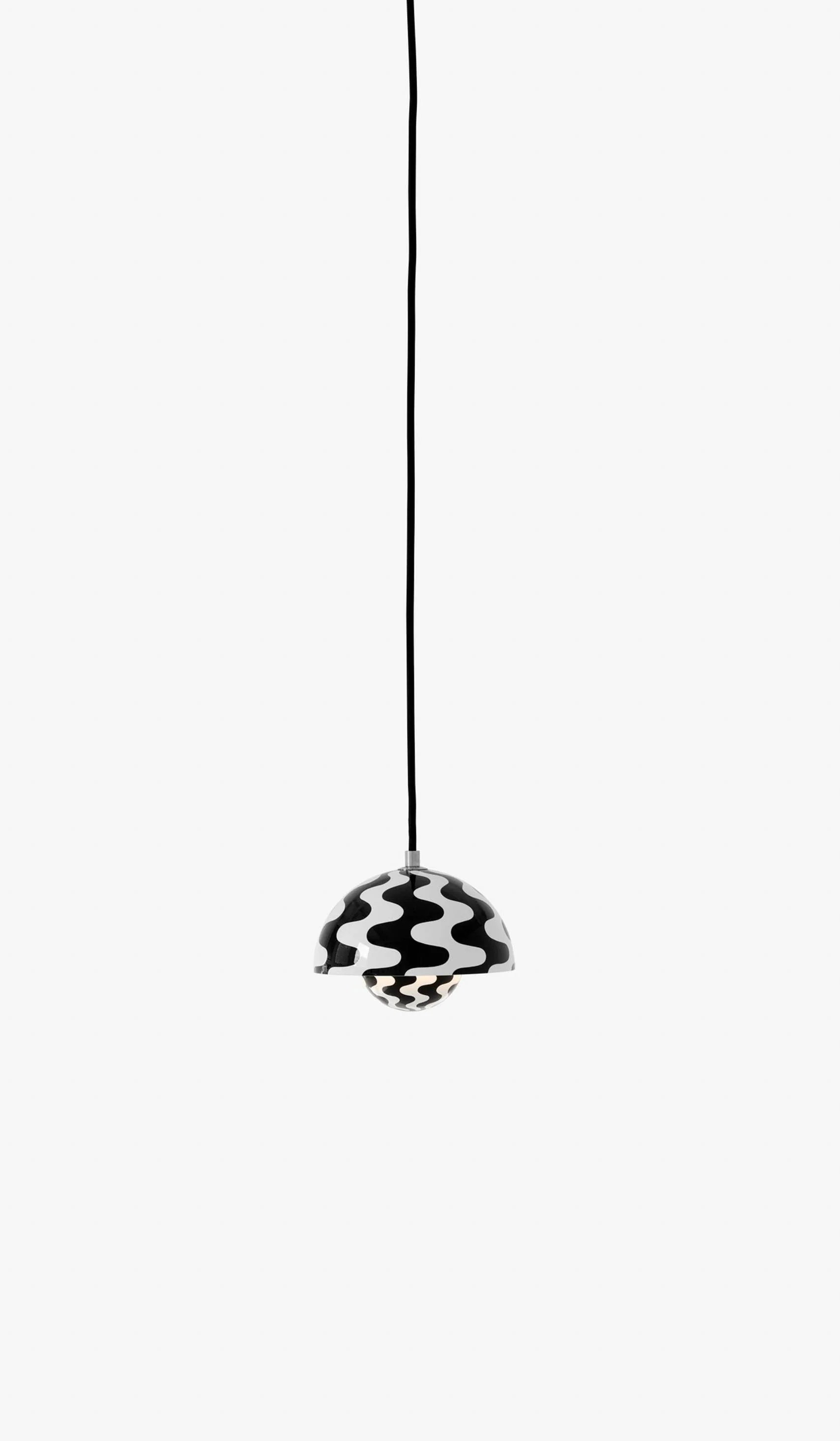 &Tradition VP10 Flower Pot Pendant (6.3" diameter) - Image 37